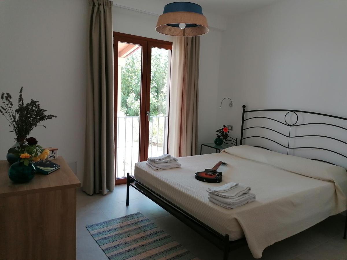 Ferienwohnung Body And Soul Cala Gonone Exterior foto